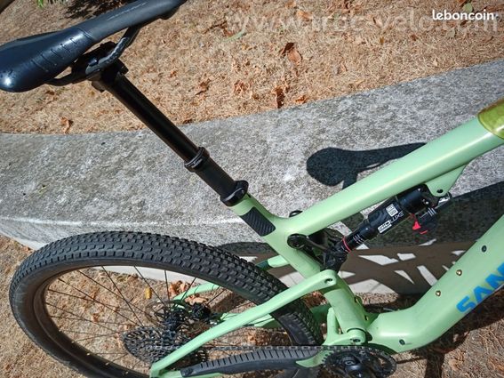 vtt santa cruz blur carbone Sram fligth attendant taille L - 2