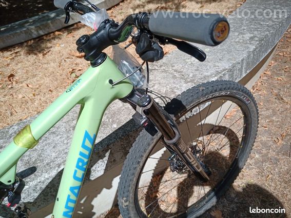 vtt santa cruz blur carbone Sram fligth attendant taille L - 3