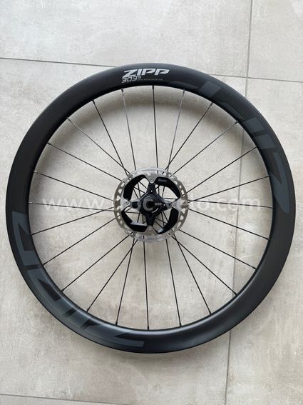 Paire roues vélo Zipp 303 S tubeless