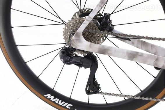 Produit Reconditionne Megamo Raise 05 Di2 12v Blanc Velo De Route Tres Bon Etat - 3