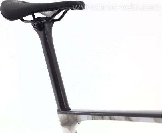 Produit Reconditionne Megamo Raise 05 Di2 12v Blanc Velo De Route Tres Bon Etat - 8