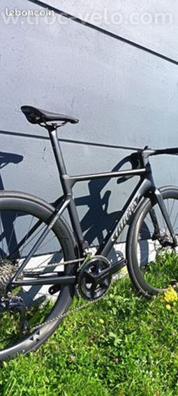 Velo de route neuf wilier filante sl s 105di2 swr50