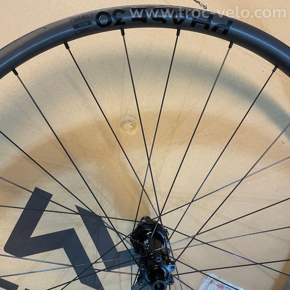 roue arriere VTT newmen carbone - 2
