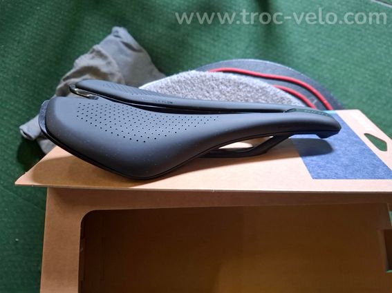 Selle Giant Fleet SLR rails carbone NEUVE 145mm - 3