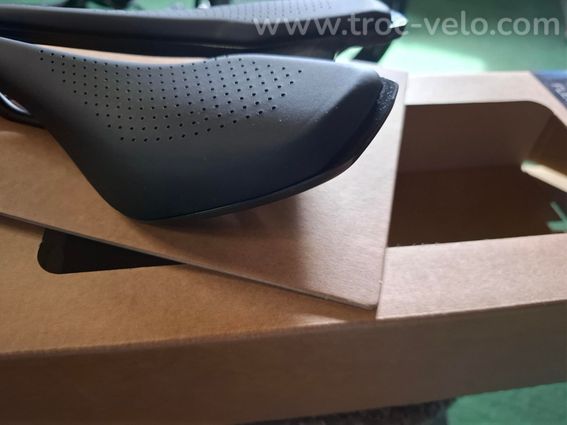 Selle Giant Fleet SLR rails carbone NEUVE 145mm - 6