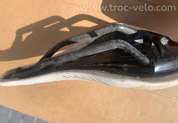 Selle Fizik Arione rails carbone - 3