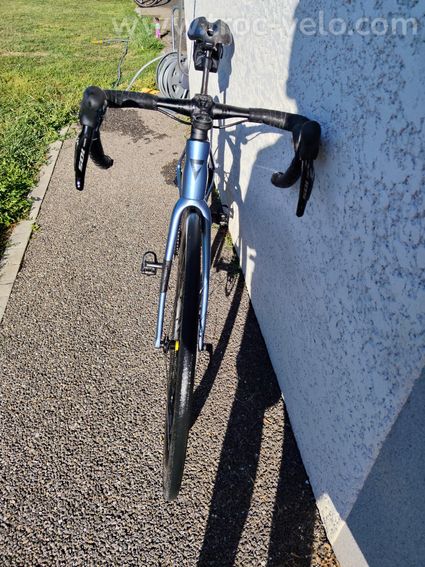 Vélo giant advanced pro 0 2024 dispo fin d année - 2