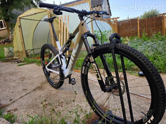 VTT Électrique Tout-Suspendu BMC Fourstroke AMP LT One Sram GX Eagle AXS 12V 360 Wh 29'' - 4