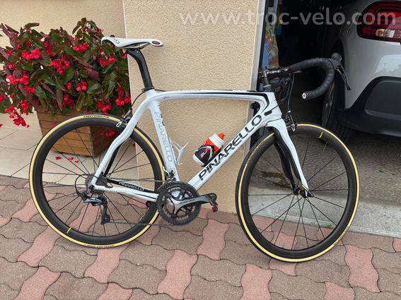 Pinarello Prince roue à pneu