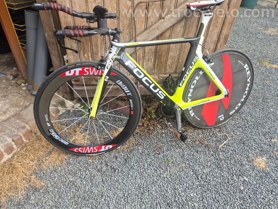 Vélo de contre la montre