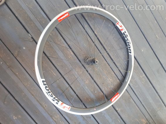 Roue Carbone vision 700C – Frein sur jante – QR – Bon état - 5