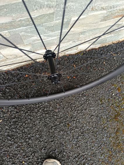 Roue avant carbone 38mm - 2