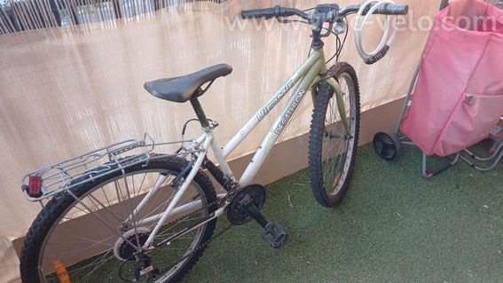 Vélo décatlhon ville avec casque cadena et lumière - 5