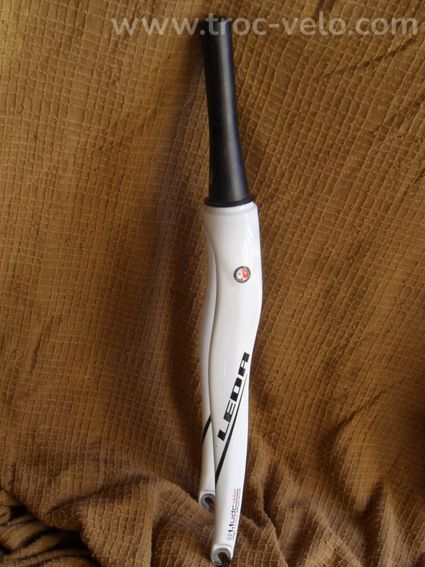 Fourche carbone Leda ( pivot carbone conique ) - 2
