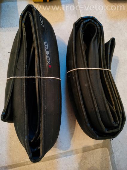 Paire de pneus Hutchinson equinox 2 neufs 700x25 - 2