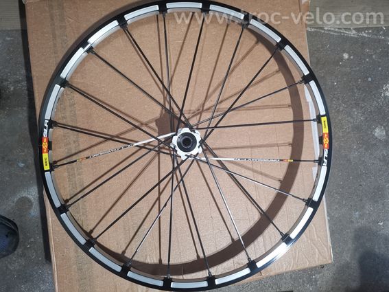 Jante avant Mavic crossmax SLR 26p