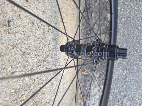 Roues Bontrager Aeolus Pro 51 TLR Carbon Disc - 10