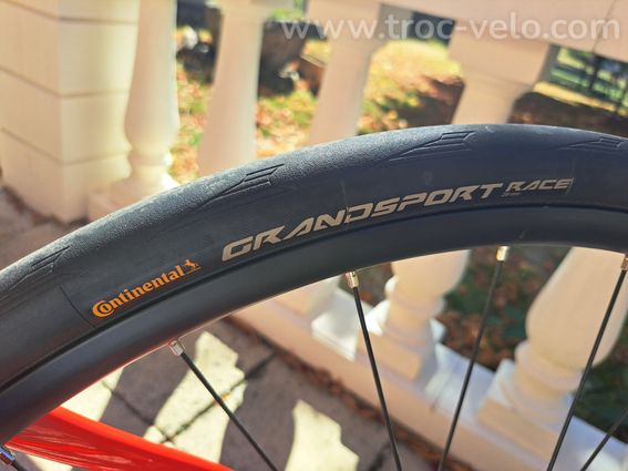 Pinarello F1 carbon Formula Red RS171 shimano 105 12V Taille 51,5 - 6