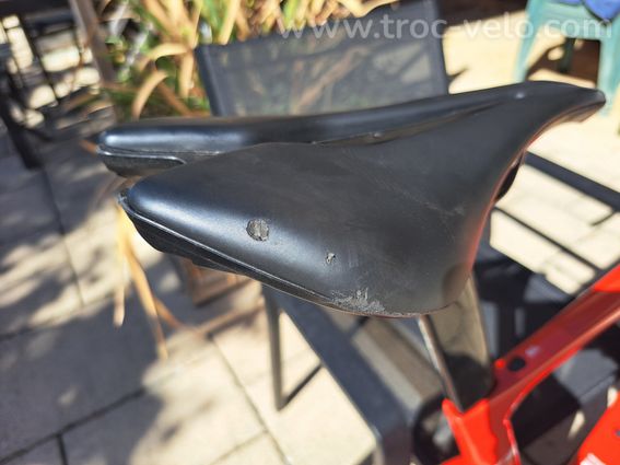 Pinarello F1 carbon Formula Red RS171 shimano 105 12V Taille 51,5 - 11