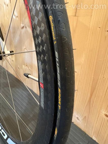 Superbe Kuota KOM EVO XL - Campagnolo Super Record 11v - Corima Aero+ - Très bon état - 12