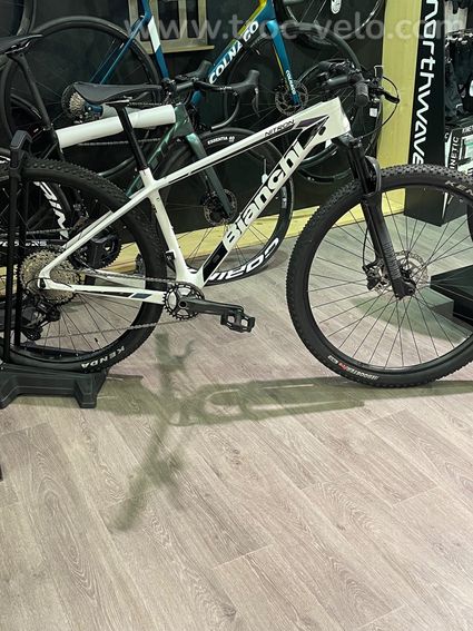 Bianchi nitron 9.3 taille M 17’t - 2