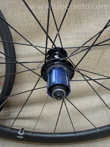 Paire de roues carbone à boyaux – Artisanales – Freins à patins - 3