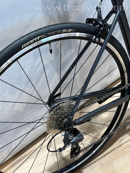 Giant Contend 1  - 4