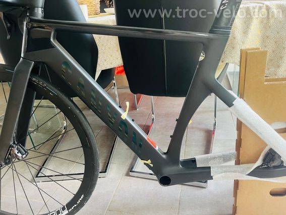 Kit cadre Aeroad cfr neuf avec levier ultegra 12v di2 - 2