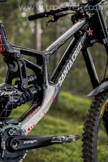 VTT DH SANTA CRUZ V10 - 2