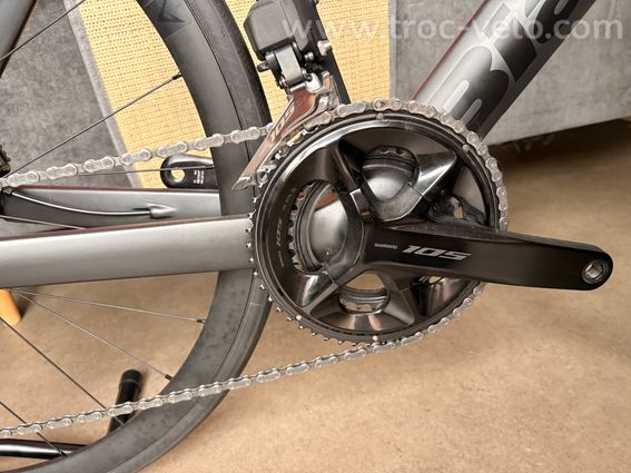 Vélo Bianchi oltre race 2025 - 3