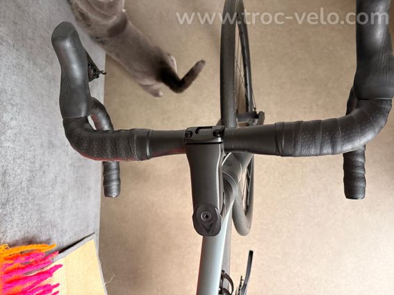 Vélo Bianchi oltre race 2025 - 5