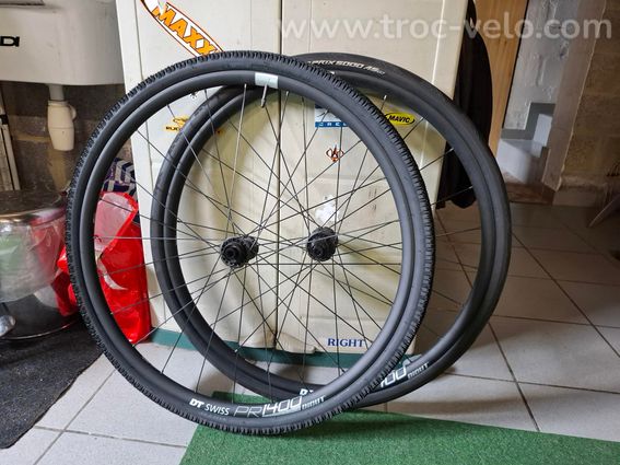 Roues DT PR1400 25 alu moyeux Dicut