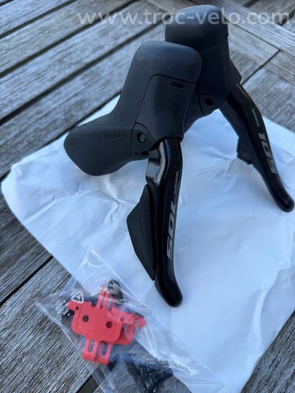 PAIRE DE LEVIERS SHIMANO 105 DI2 - 2