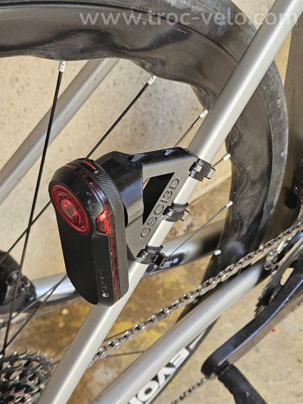 Support Garmin Varia hauban arrière vélo - 2