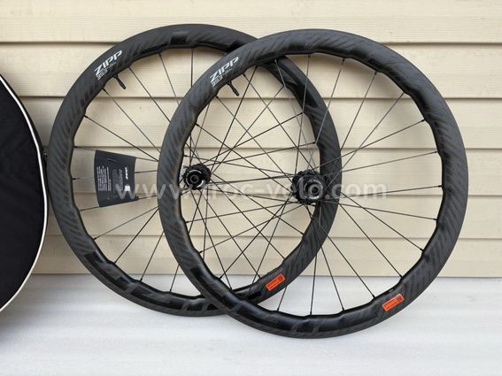 Paire de roues Zipp 353 NSW Carbon Tubeless Disc.+ Sacoche