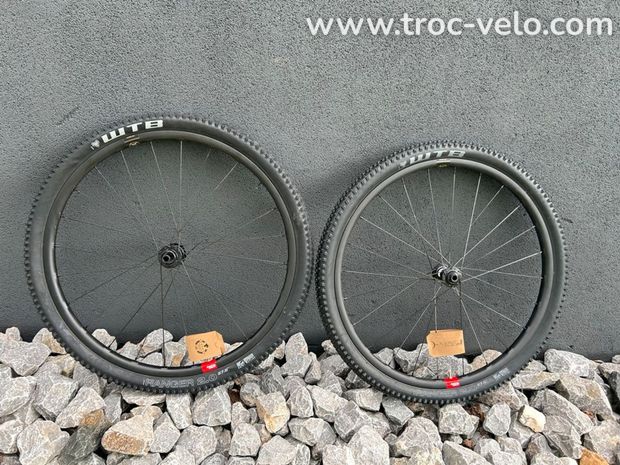 Roues Santa Cruz Reserve 25 - 1