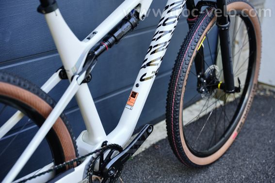 VTT Canyon Lux CF SLX 9 LTD - taille L - 2