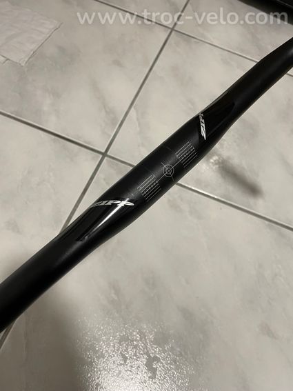 Cintre ZIPP Service Course SL 70 Ergo - 2