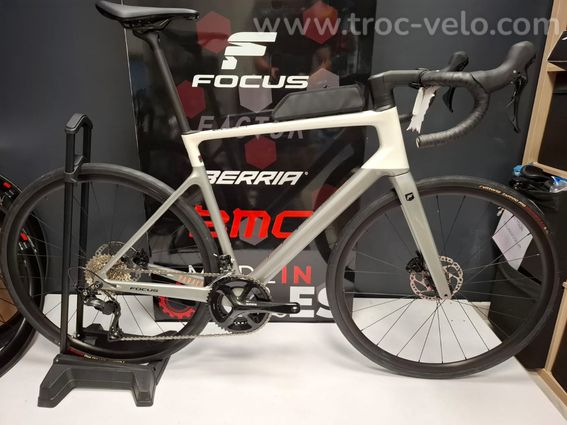 NEUF Focus Paralane 8.7 Taille L -20%