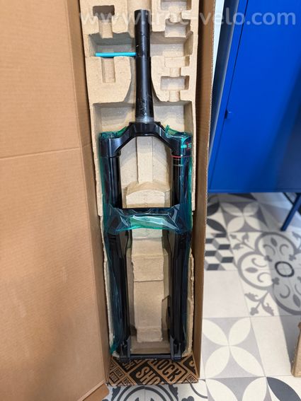 Rock shox Zeb Base 2027