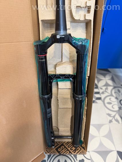 Rock shox Zeb Base 2027 - 2