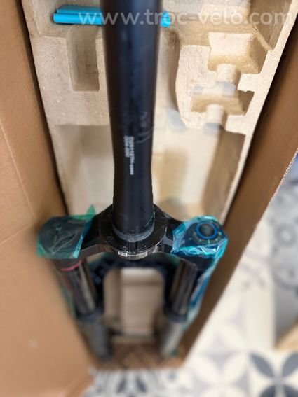 Rock shox Zeb Base 2027 - 3