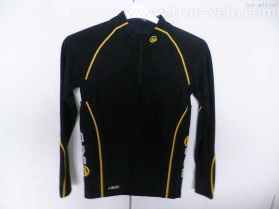 Skins a200 taille l neuf