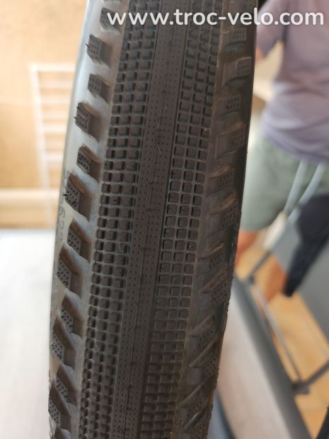 2 Pneus schwalbe hurricane VAE - 3