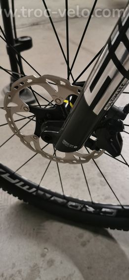 Vend trek caliber neuf - 4
