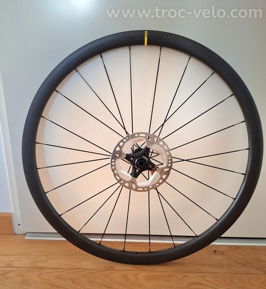 roue avant neuve carbone a disque