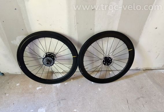 Roues Cosmic Carbone SL 45 Mavic