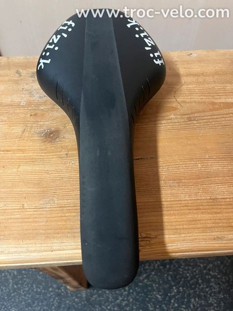 Selle Fizik Antares R1 carbon - 3