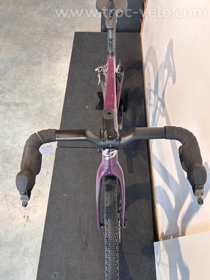 CROSSHILL CF 8.0 MIGNIGHT PLUM - GLOSSY 2026 - 2