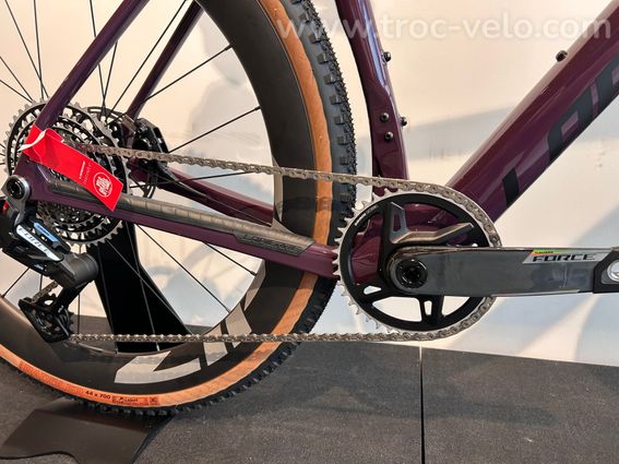 CROSSHILL CF 8.0 MIGNIGHT PLUM - GLOSSY 2026 - 3